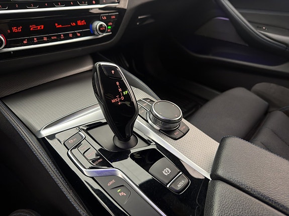 BMW 530e 22 of 30
