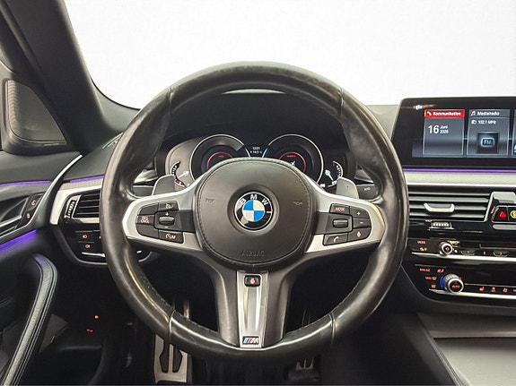 BMW 530e 13 of 30