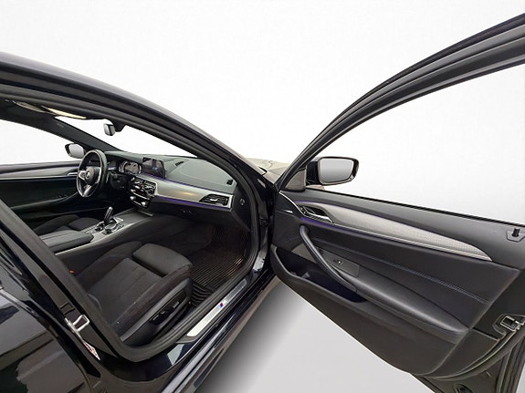 BMW 530e 10 of 30