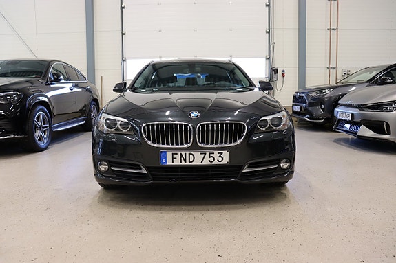 BMW 520d 2 of 5