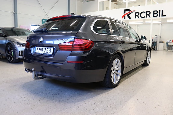 BMW 520d 4 of 5