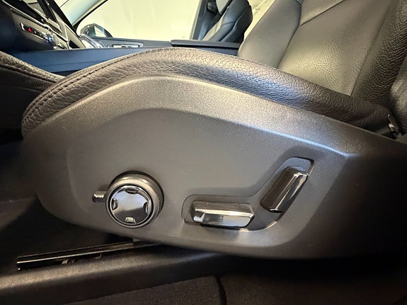 Volvo XC60 10 of 27