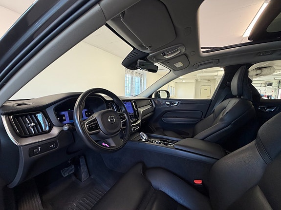 Volvo XC60 7 of 27