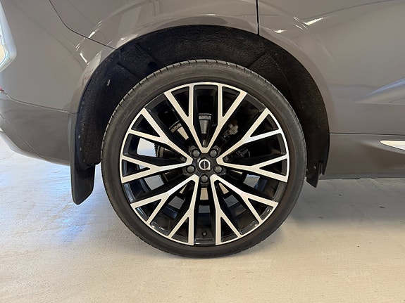 Volvo XC60 25 of 27