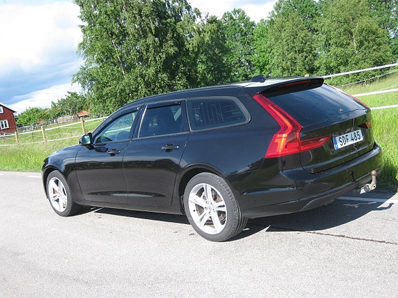 Volvo V90 4 of 5