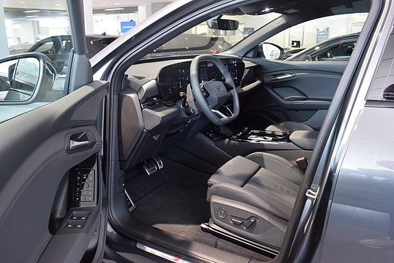 Audi Q6 e-tron 5 of 5