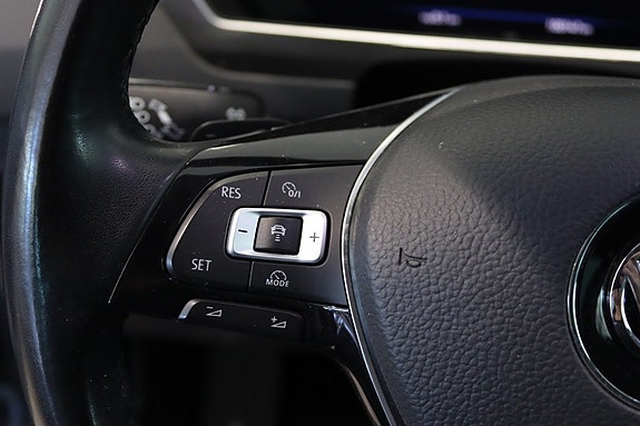 Volkswagen Tiguan 7 of 18