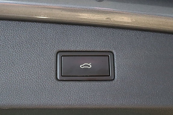 Volkswagen Tiguan 16 of 18