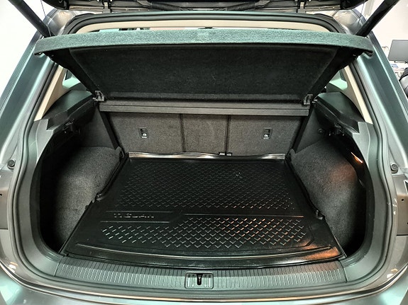 Volkswagen Tiguan 7 of 30