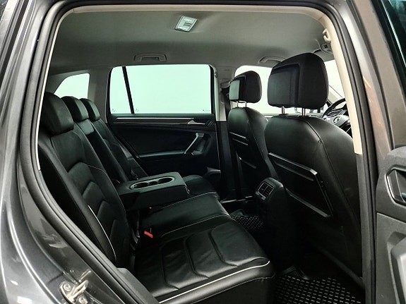 Volkswagen Tiguan 30 of 30