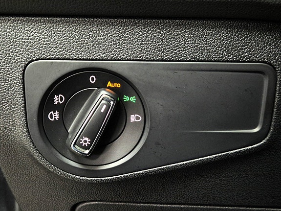 Volkswagen Tiguan 14 of 30