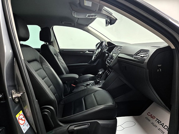 Volkswagen Tiguan 26 of 30