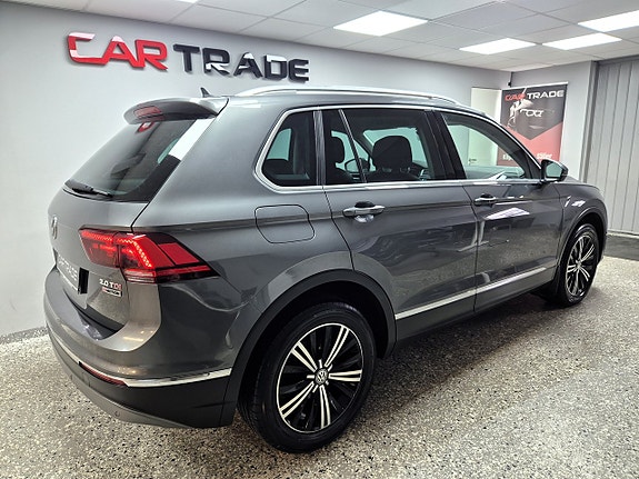 Volkswagen Tiguan 5 of 30