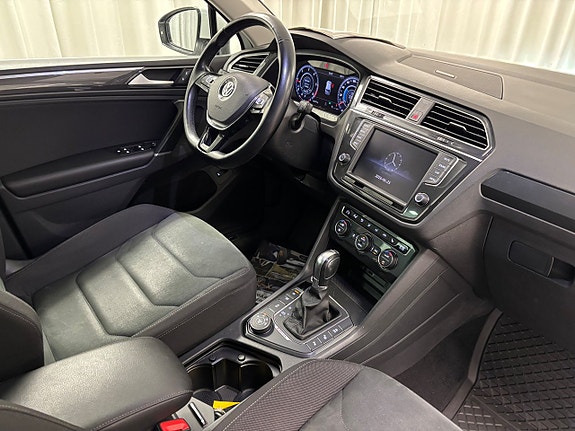 Volkswagen Tiguan 5 of 5