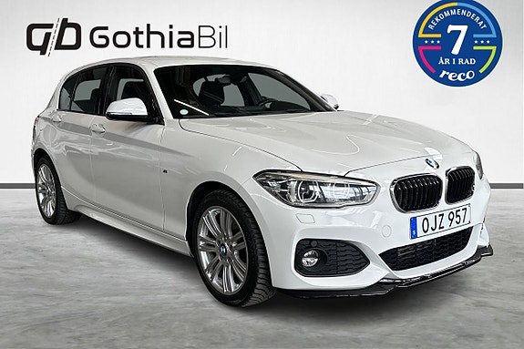 BMW 118d 3 of 5