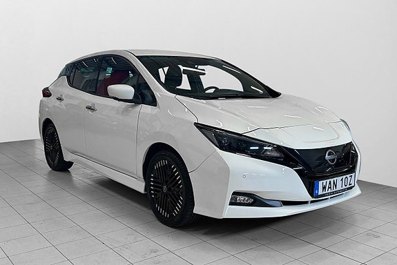 Nissan Leaf 8 of 21