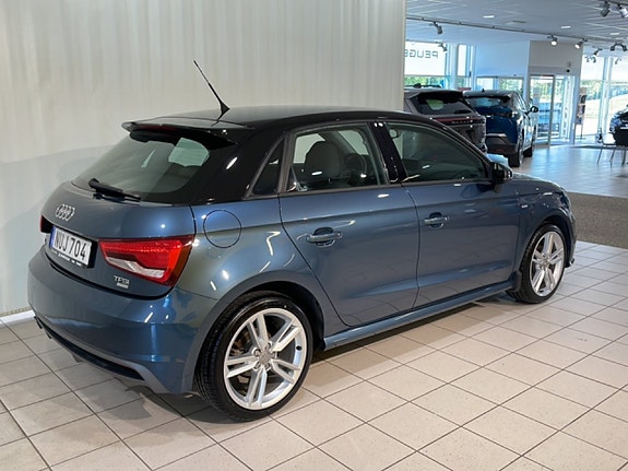 Audi A1 3 of 5