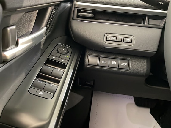 Subaru E-Outback 13 of 18