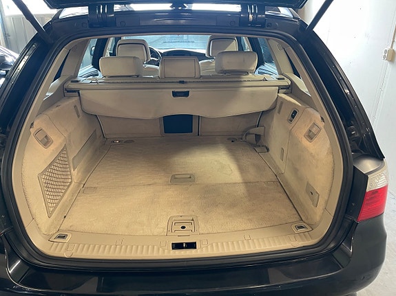 BMW 520i 6 of 14