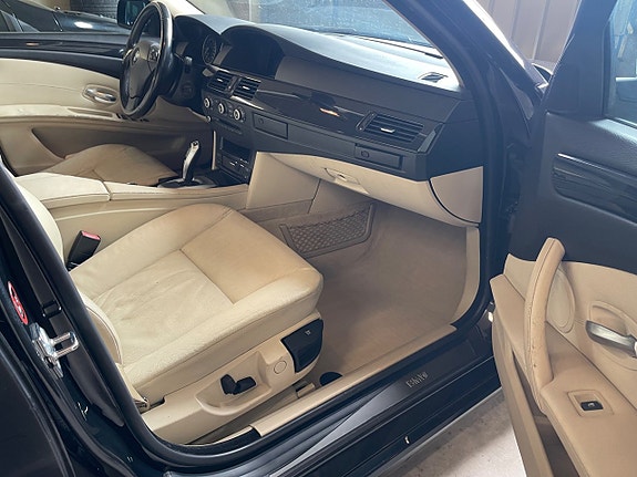 BMW 520i 10 of 14