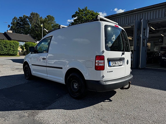 Volkswagen Caddy 2 of 5
