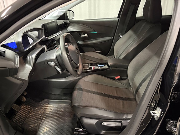 Peugeot 208 7 of 13