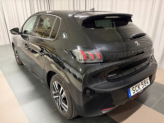 Peugeot 208 3 of 5
