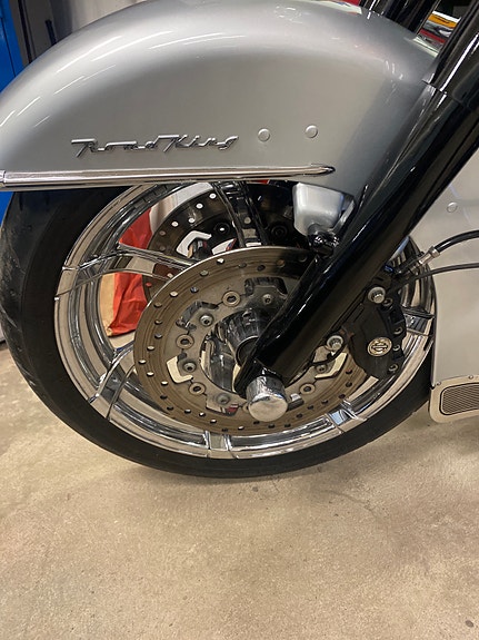 Harley-Davidson Street Glide 3 of 4