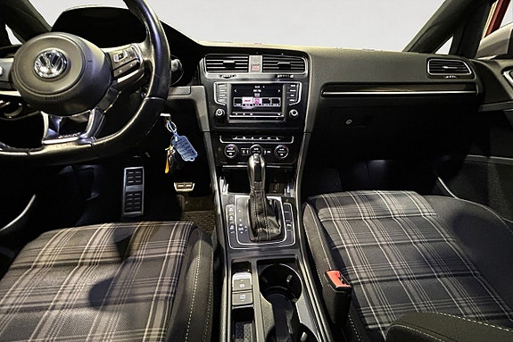 Volkswagen Golf I 12 of 17