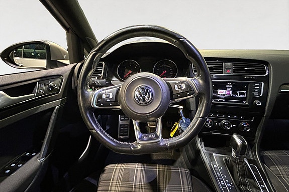 Volkswagen Golf I 13 of 17