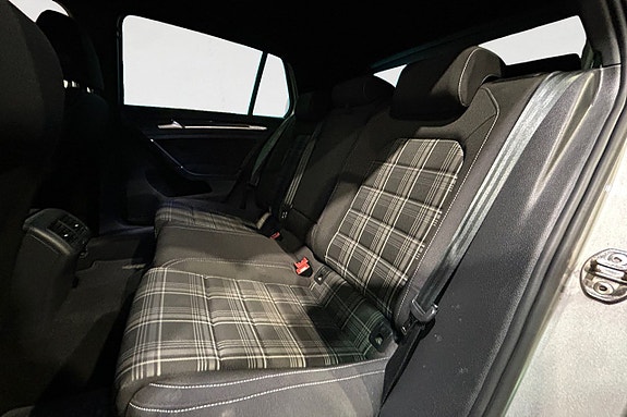 Volkswagen Golf I 14 of 17