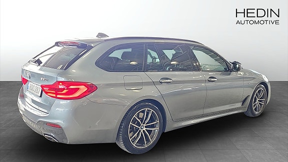 BMW 530i 2 of 5