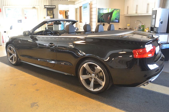 Audi A5 4 of 5