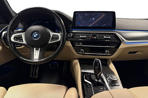 BMW 530e 8 of 17