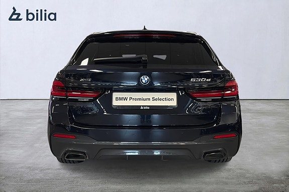 BMW 530e 4 of 17