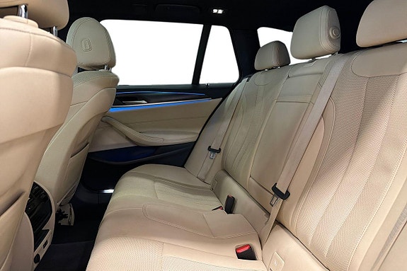 BMW 530e 11 of 17