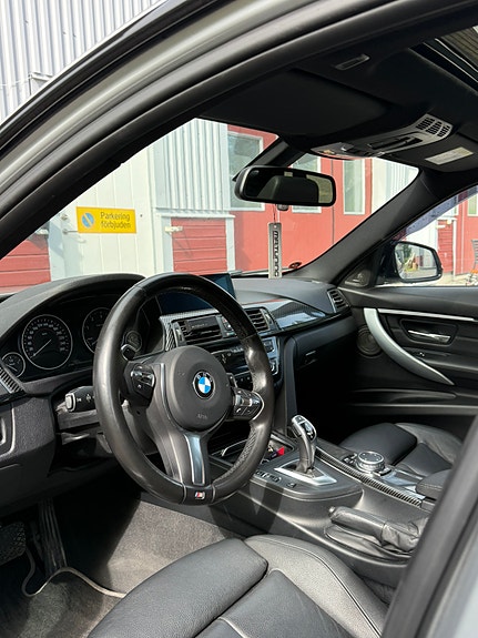 BMW 320d 4 of 8