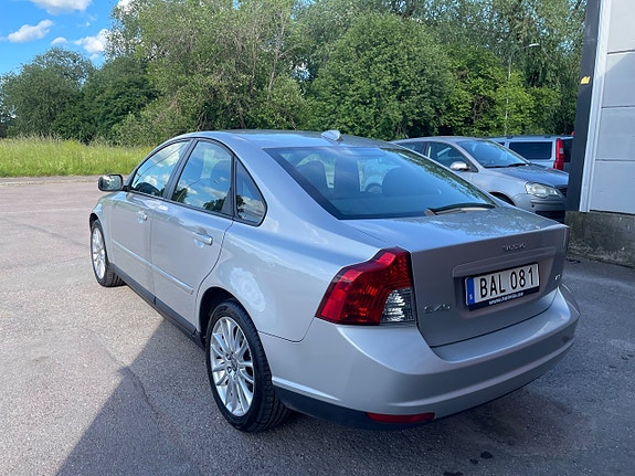 Volvo S40 9 of 16