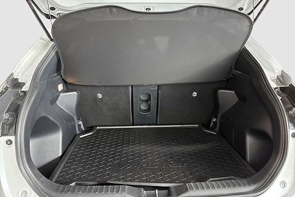 Toyota Yaris Cross 12 of 12
