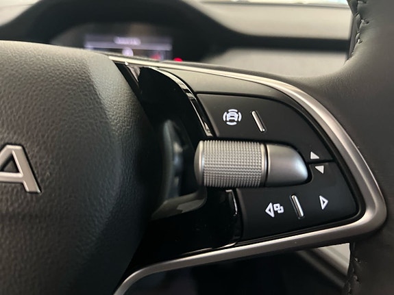 Skoda Enyaq 17 of 23