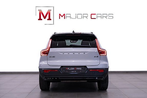 Volvo XC40 5 of 5