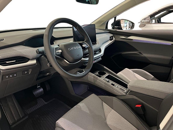 Skoda Enyaq 9 of 24