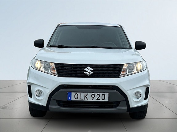 Suzuki Vitara 2 of 19