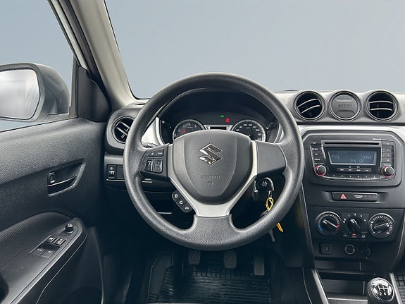 Suzuki Vitara 9 of 19