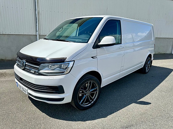 Volkswagen Transporter 9 of 15