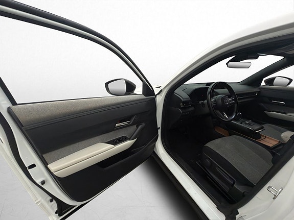 Mazda MX-30 11 of 30