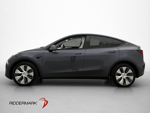 Tesla Model Y 5 of 5