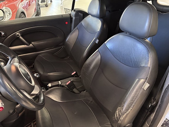 MINI Cooper 9 of 17