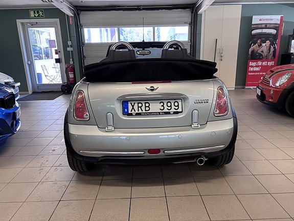 MINI Cooper 3 of 5