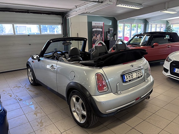 MINI Cooper 12 of 17